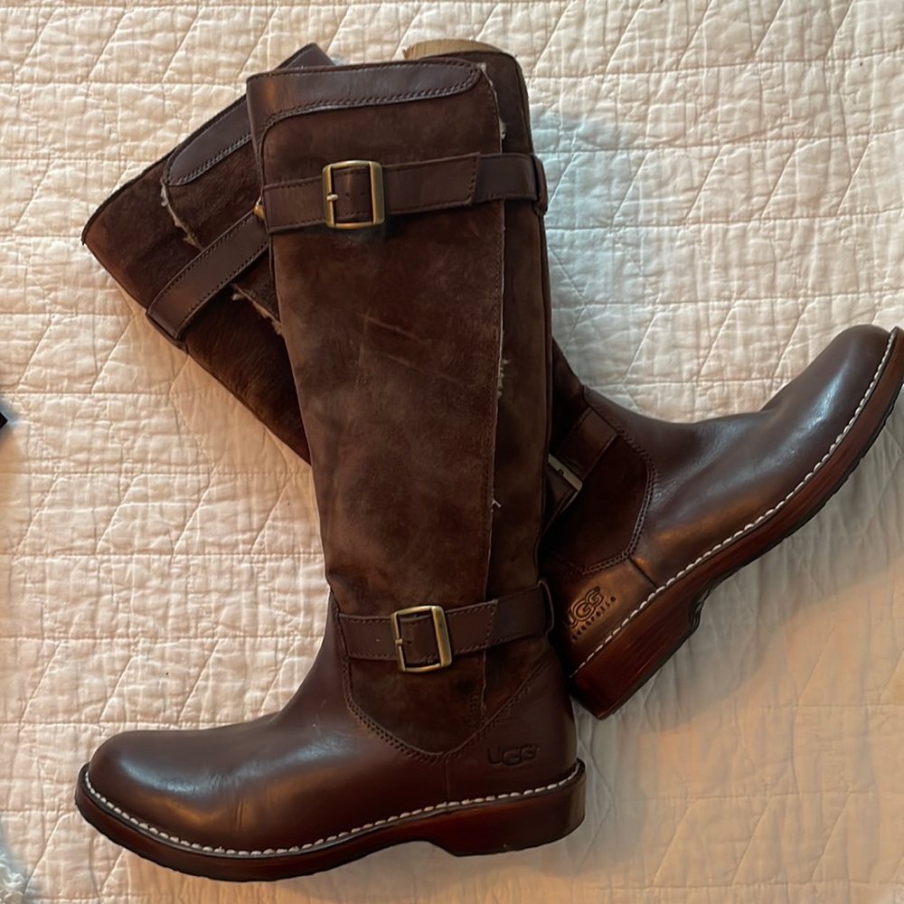 UGG size 9 winter shearling boots. NEW without tags.